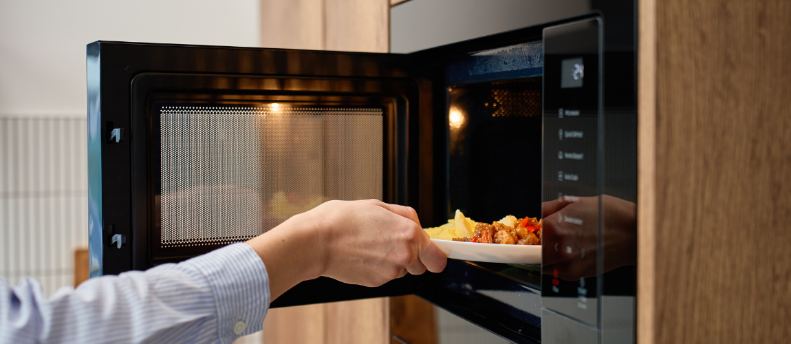 Cel mai bun cuptor cu microunde in 2026 pentru reîncălzire zilnică, 20-25 l și 700-900 W